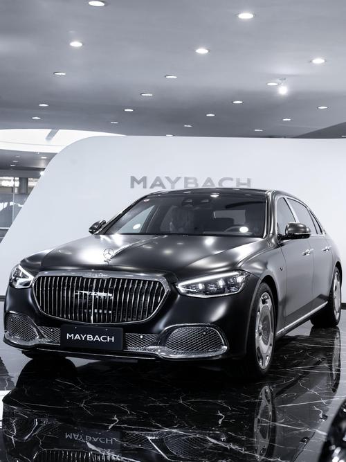 成都128岚图汽车的售后服务让用户无忧出行，迈巴赫未来的豪华车趋势